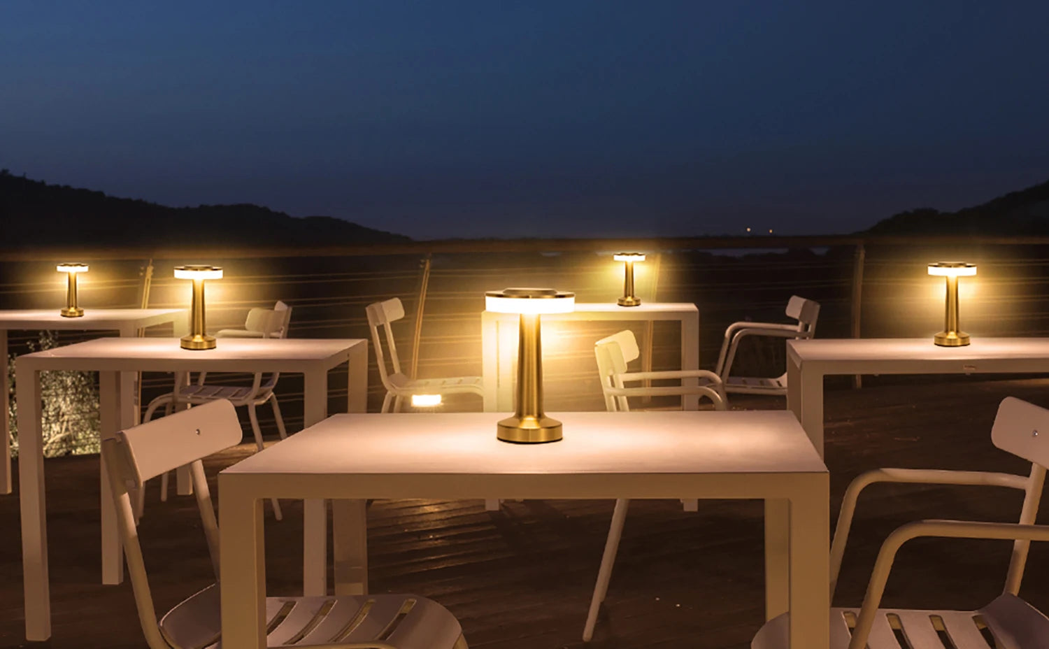 Lampe de table LED مصباح طاولة LED
